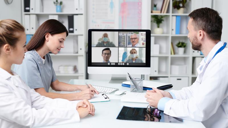 practitioners meeting with clients online