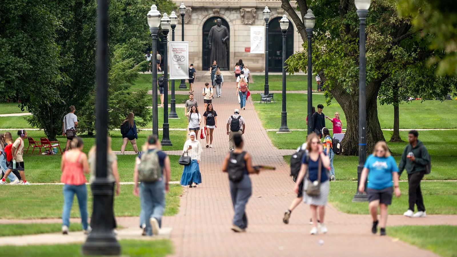 Students walking across The Oval at Ohio State