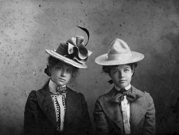 Two women 1800s