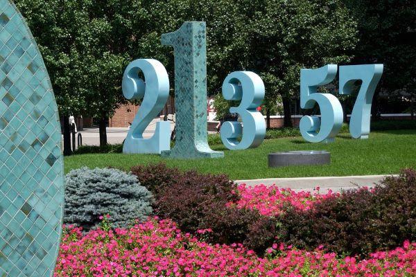 Garden of Constants, number statues