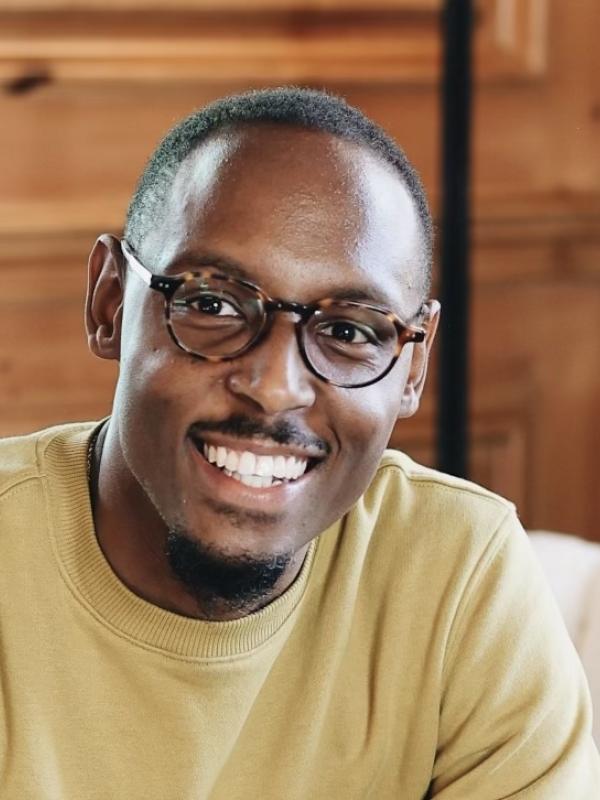 headshot image of Damarius Johnson