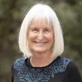 Portrait of Linda Bryder